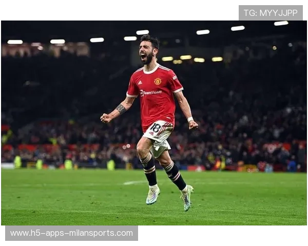 曼联再次破门，B费带领红魔力压狼队