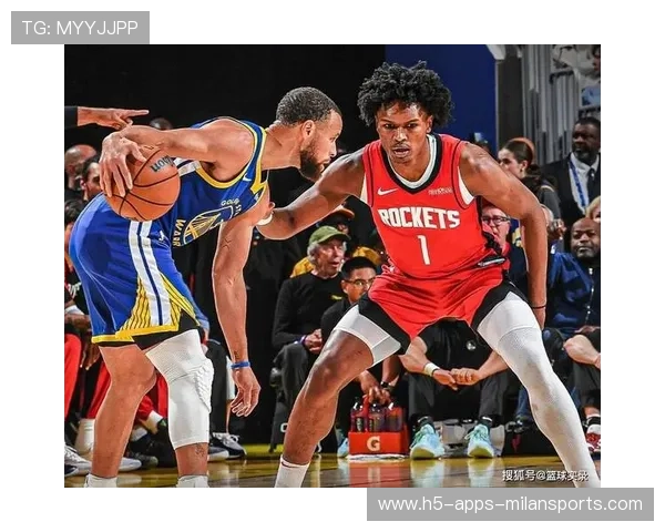 火箭替补席阿门汤普森单场贡献16分展现顶级爆发力