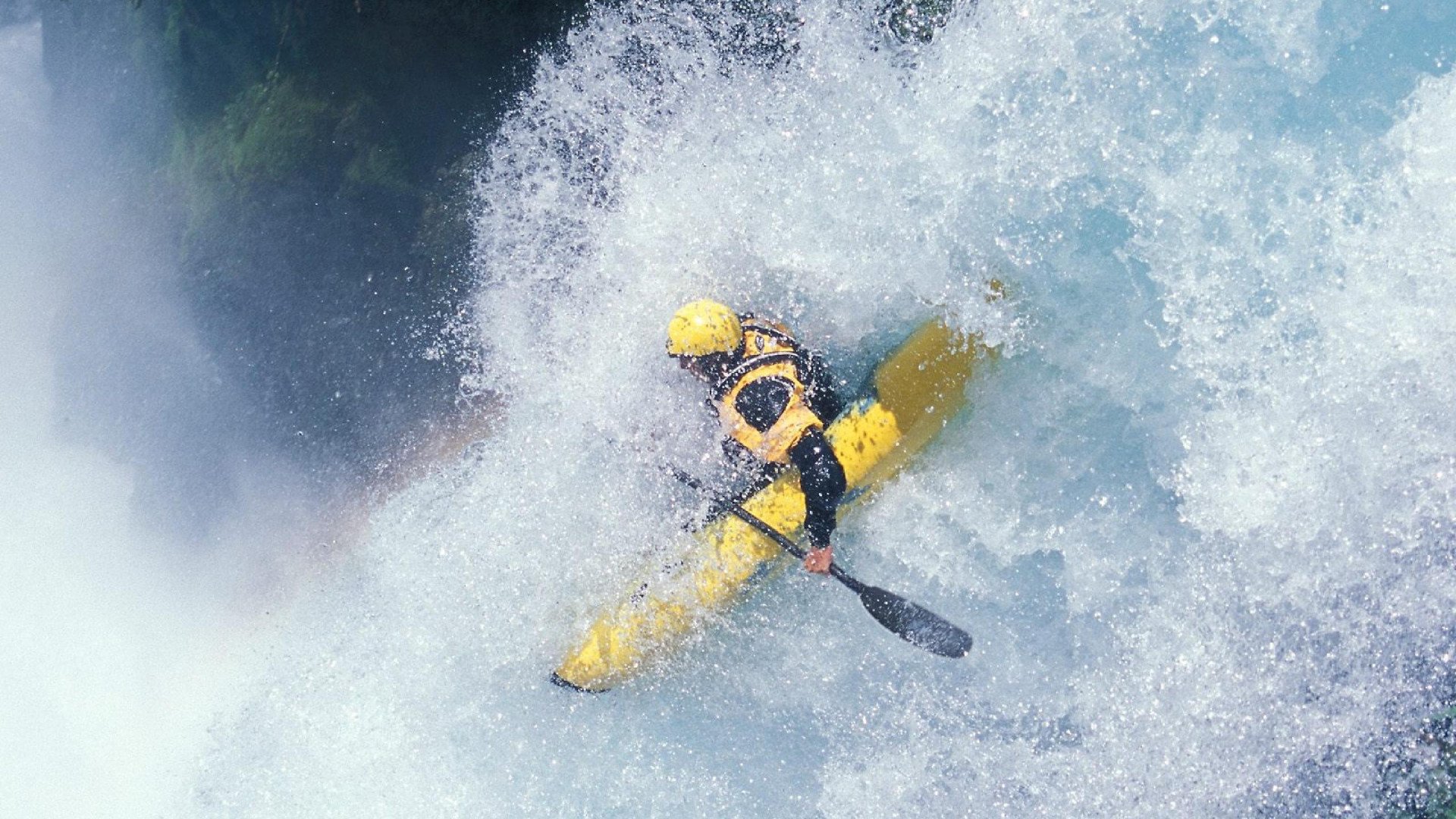 中国三人篮球女队注重团队攻守联动，中国三人篮球女生